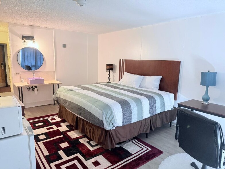 More Photos Of 2901 S Van Buren St, Enid Hotel For Sale