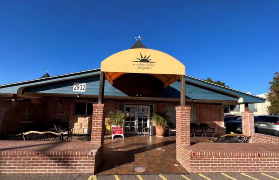 More Photos Of 2932 N 14th St, Phoenix Assisted Living For Sale