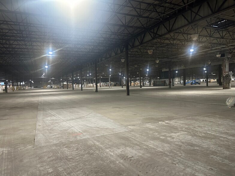 More Photos Of 1501 Colquitt Hwy, Bainbridge Manufacturing For Lease