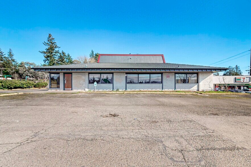 More Photos Of 3558 Wheaton Way, Bremerton Restaurant For Sale