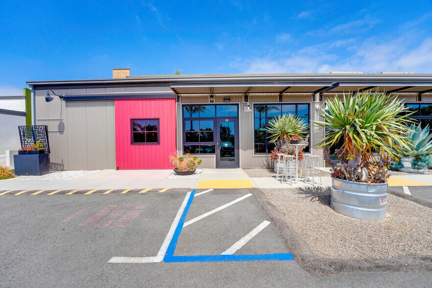 More Photos Of 435-439 S Cedros Ave, Solana Beach Storefront Retail Office For Lease
