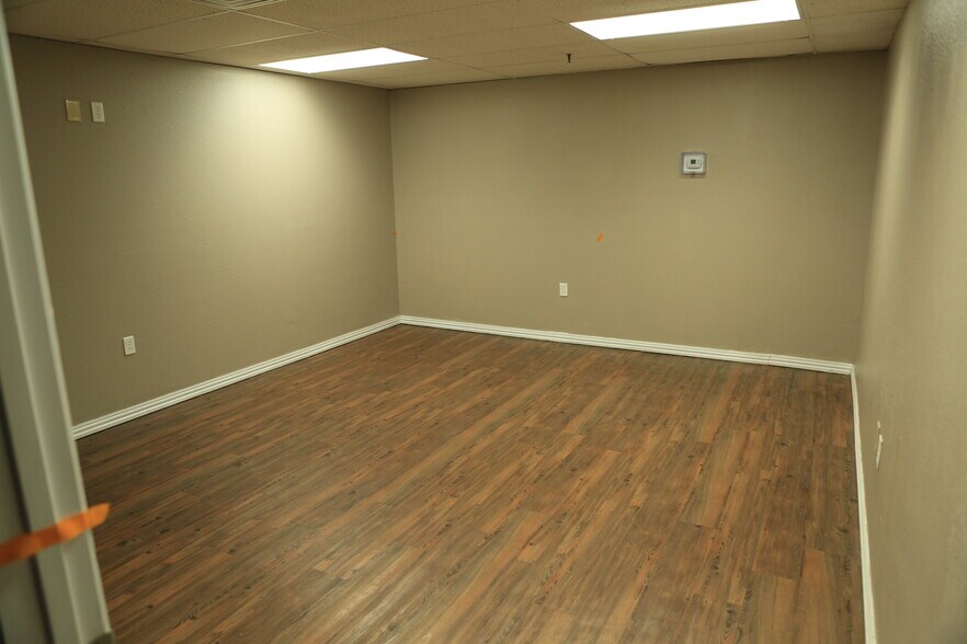 More Photos Of 706 Knickerbocker Rd, San Angelo Manufacturing For Lease