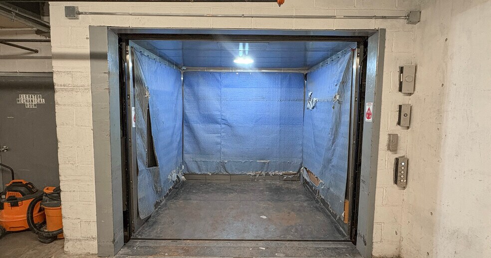 More Photos Of 3424 Eastern Ave, Baltimore Storefront Retail Residential For Sale