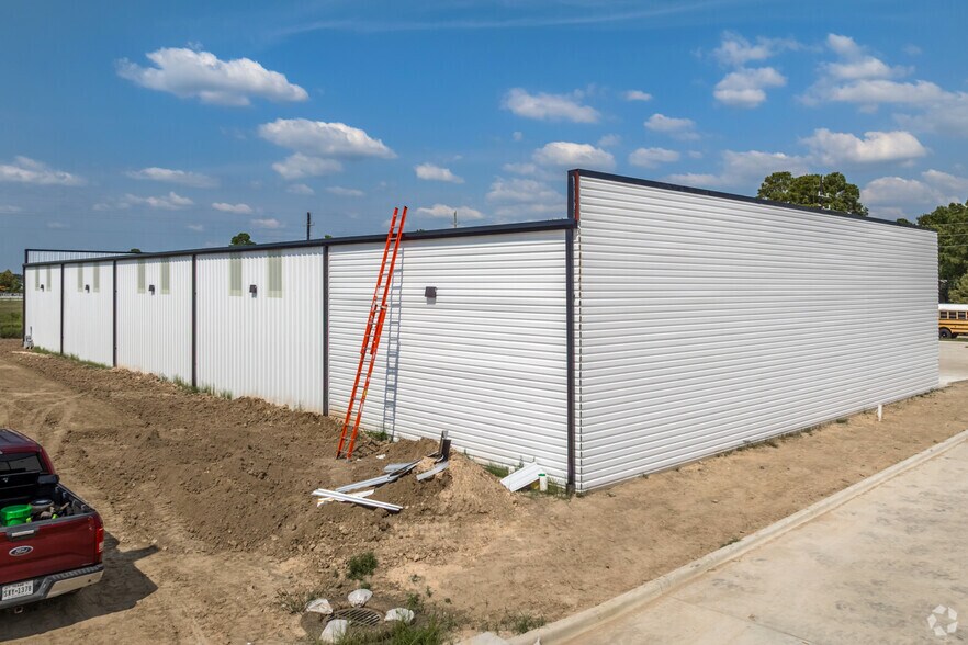 More Photos Of 18011 Cypress Rose Hill Rd, Cypress Unknown For Lease