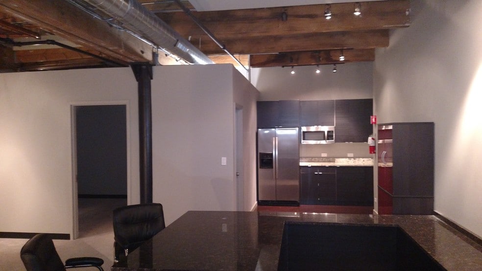 More Photos Of 216 S Jefferson St, Chicago Loft Creative Space For Sale