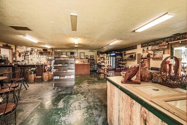 More Photos Of 4525 Salt Creek Rd, Nashville Storefront Retail Office For Sale