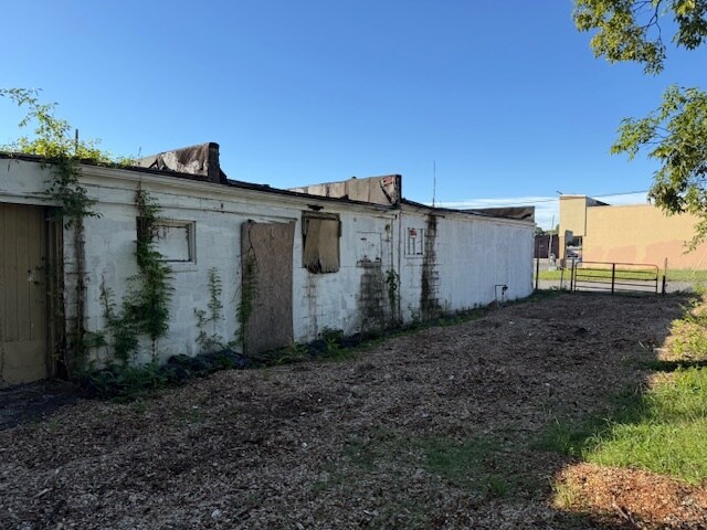 More Photos Of 1509 N Broad St NE, Rome Freestanding For Sale