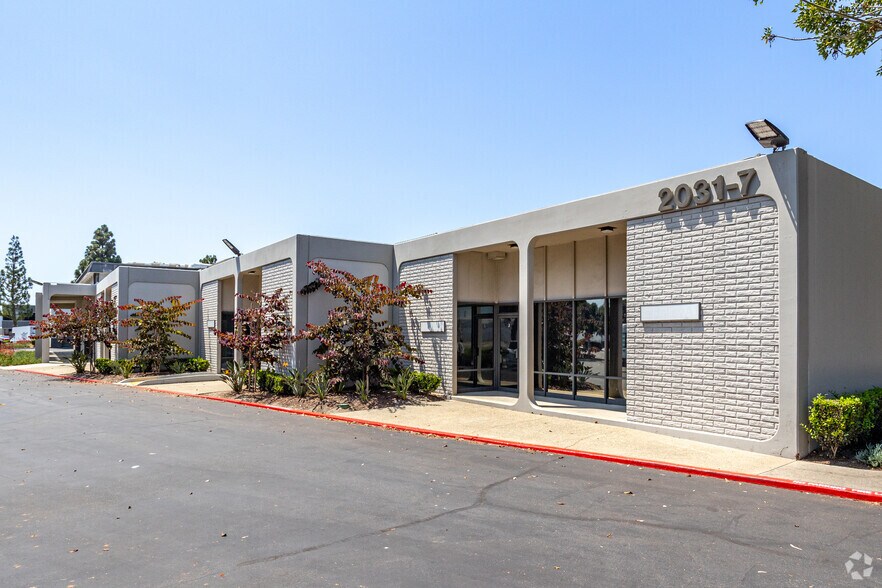 More Photos Of 1440 S State College Blvd, Anaheim Light Manufacturing For Lease