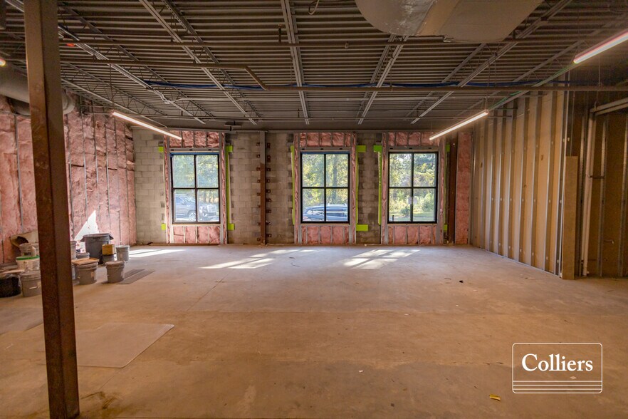 More Photos Of 8570 Rivers Ave, North Charleston Office Residential For Lease