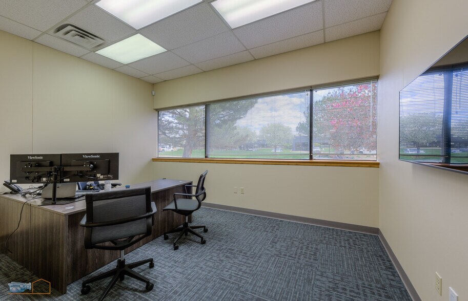 More Photos Of 1860 Lefthand Cir, Longmont Light Manufacturing For Lease