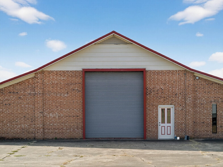 More Photos Of 221 John Ray Ln, Eastaboga Industrial For Sale