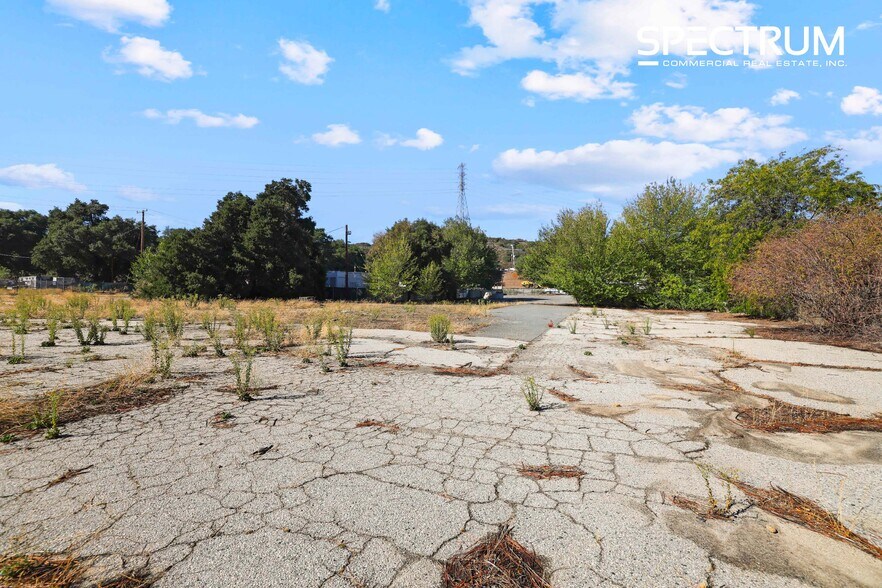 More Photos Of 23642 Pine St, Santa Clarita Land For Sale