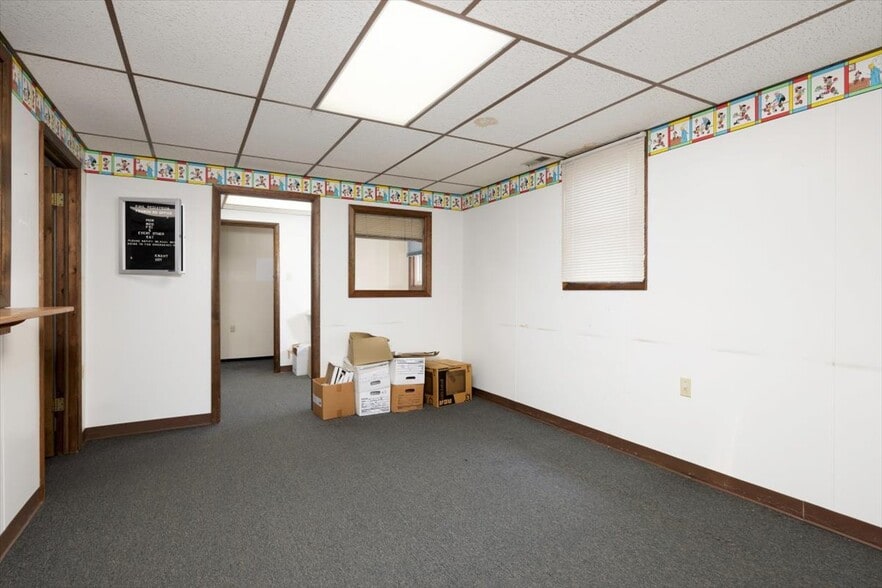 More Photos Of 932 French Rd, Cheektowaga Office For Sale