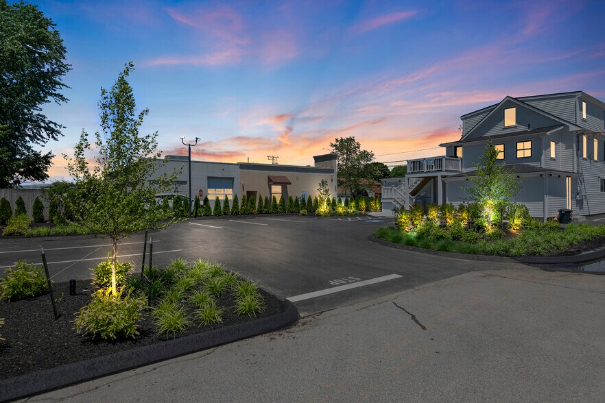 More Photos Of 44 Williams Ave, Mystic General Retail For Sale