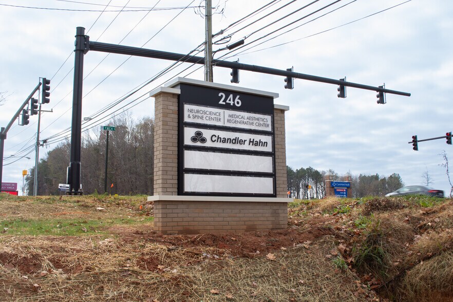 More Photos Of 246 Beatty Dr, Belmont Medical For Lease