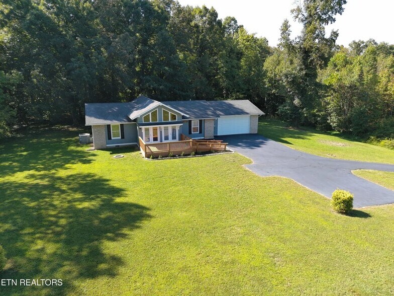 More Photos Of 1723 Roane State Hwy, Harriman Flex For Sale