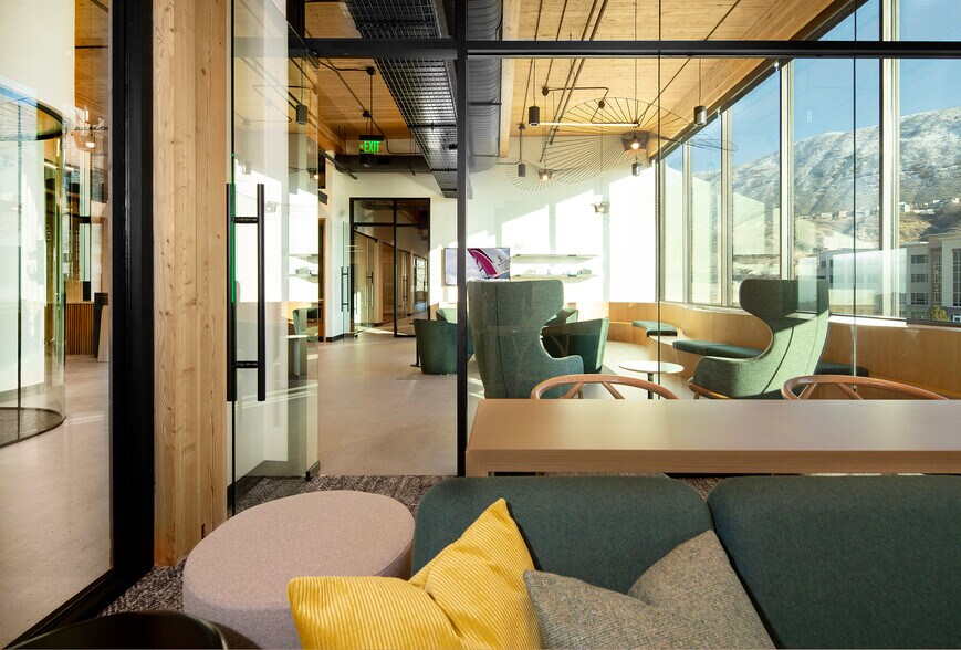 More Photos Of 14761 S Future Way, Draper Office For Lease