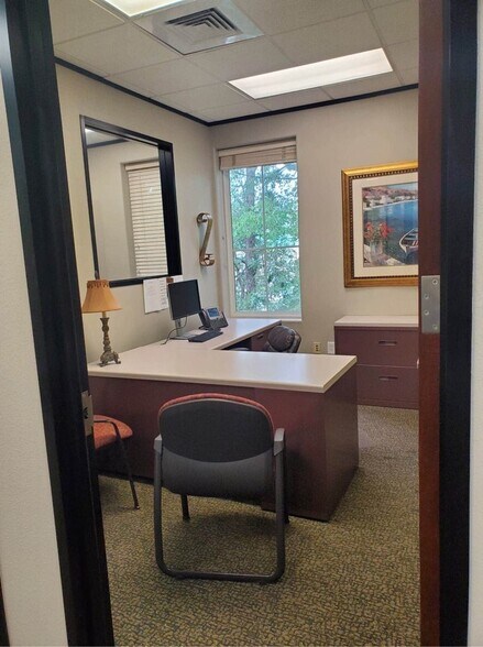 More Photos Of 1525 Lake Front Cir, The Woodlands Office For Lease