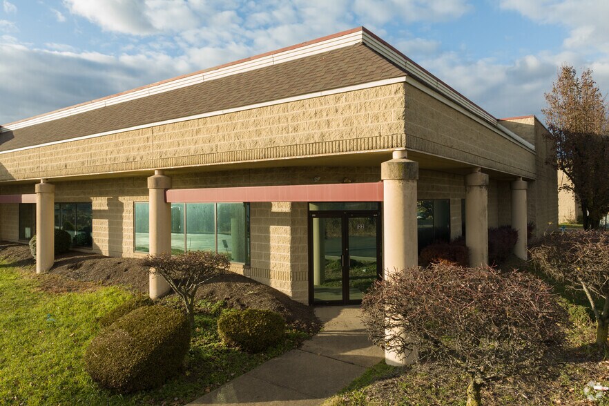 Primary Photo Of 95 James Way, Southampton Light Manufacturing For Sale