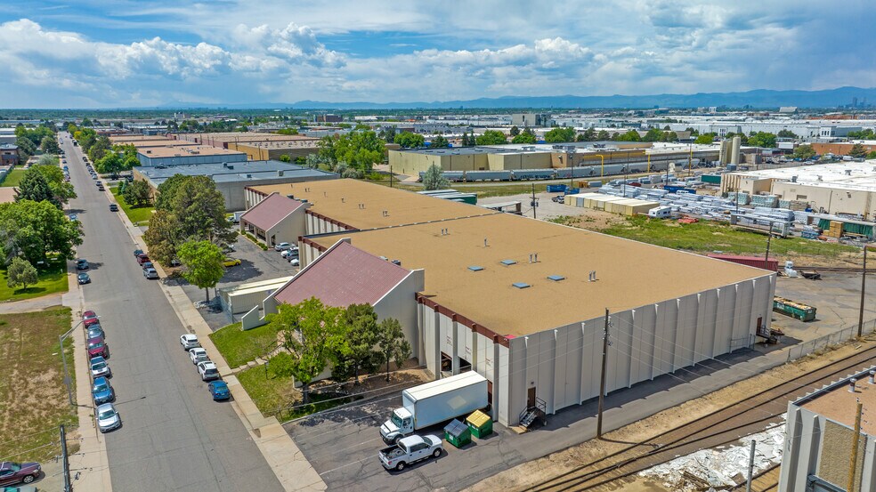 More Photos Of 5075-5081 Kingston St, Denver Warehouse For Lease