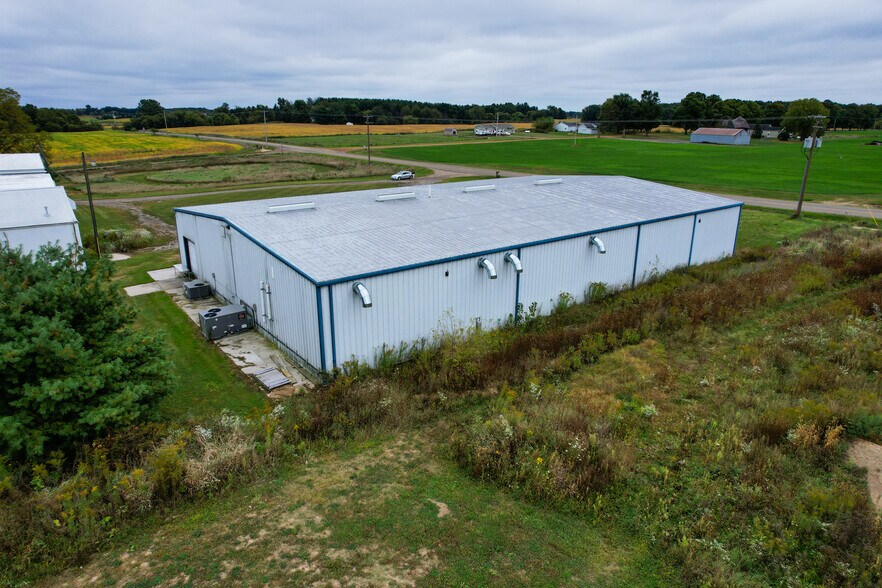 More Photos Of 6924 Peck Rd, Eaton Rapids Industrial For Sale
