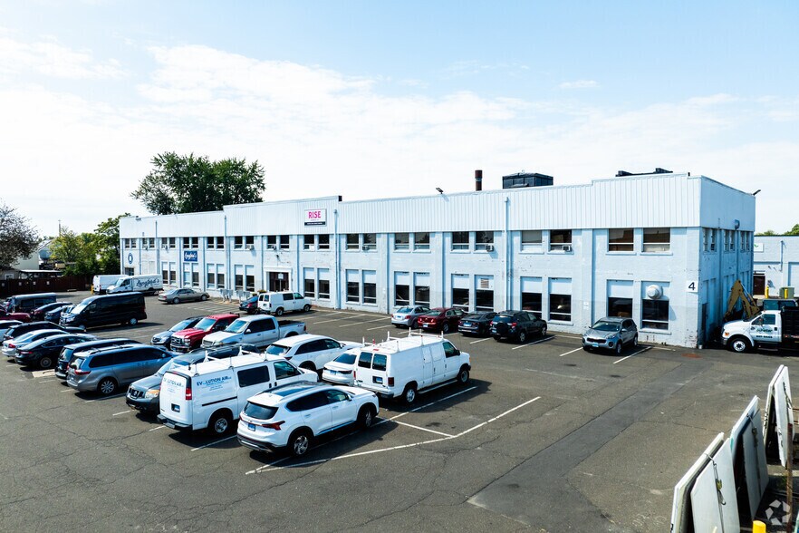 Primary Photo Of 425 Fairfield Ave, Stamford Warehouse For Lease