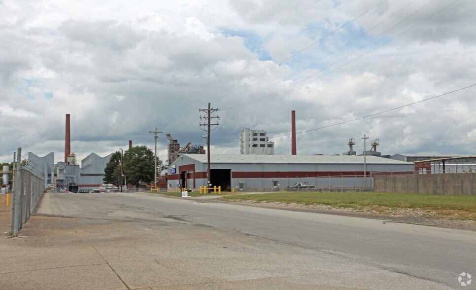 Primary Photo Of 791 Santa Fe Pike, Columbia Manufacturing For Lease