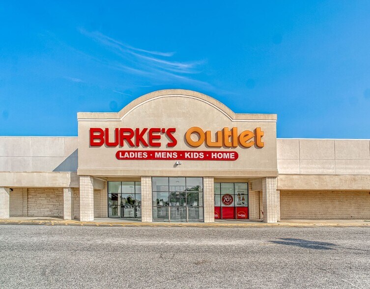 Primary Photo Of 1121 Broad St, Sumter Unknown For Sale