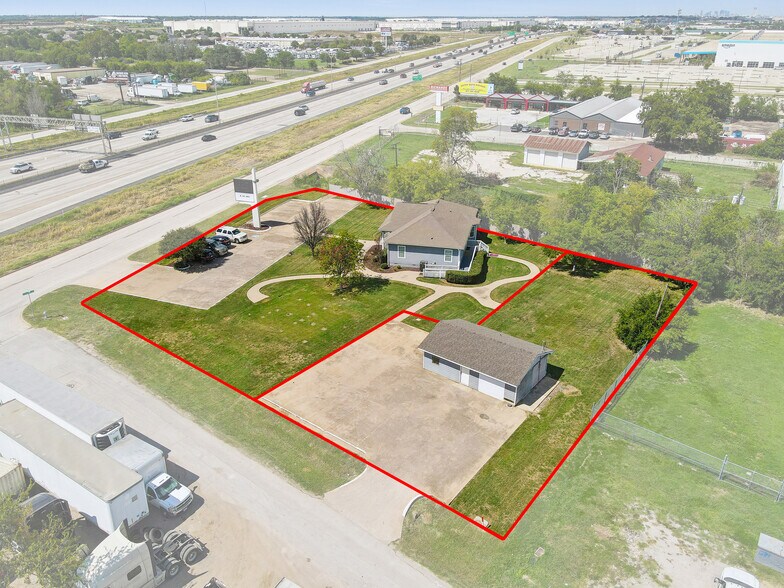 More Photos Of 113 Coad St, Fort Worth Office For Lease