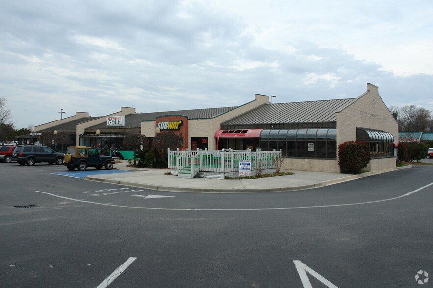 More Photos Of 3300 Highway 17 Business South, North Myrtle Beach General Retail For Lease