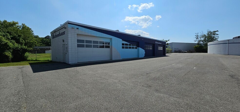 More Photos Of 45B Miry Brook Rd, Danbury Manufacturing For Sale