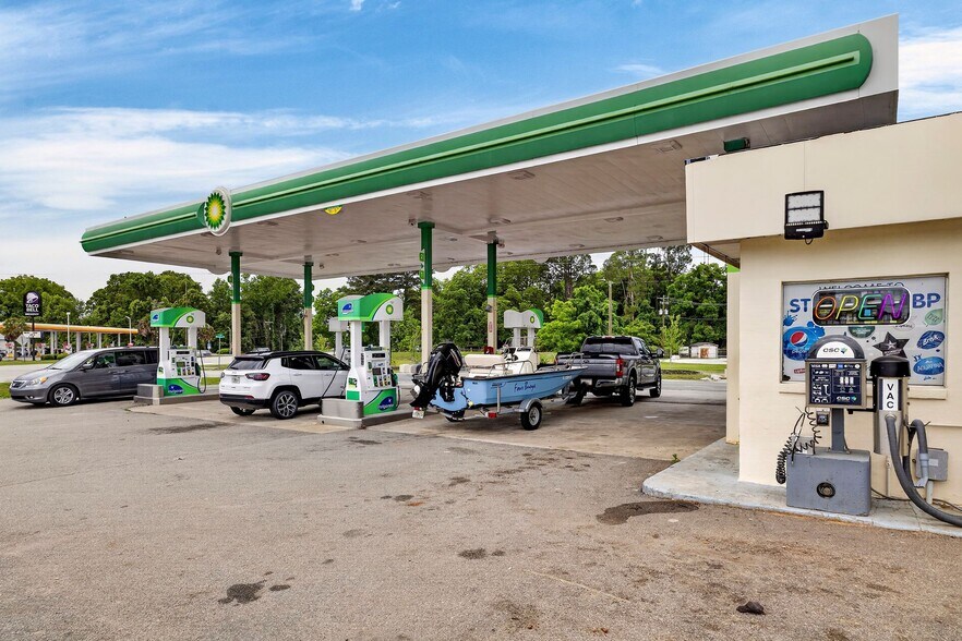 More Photos Of 6118 W Jim Bilton Blvd, Saint George Convenience Store For Sale