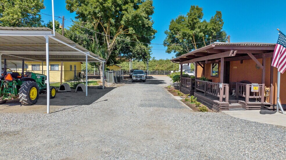 More Photos Of 28548 Woollomes Rd, Wasco Land For Sale