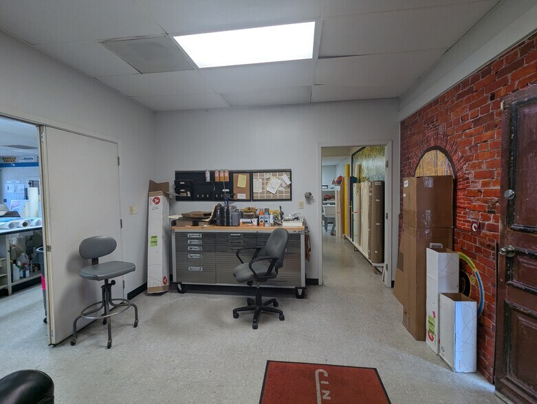 More Photos Of 3920 Phelan Blvd, Beaumont General Retail For Sale