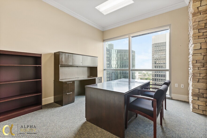 More Photos Of 189 S Orange Ave, Orlando Office Residential For Sale
