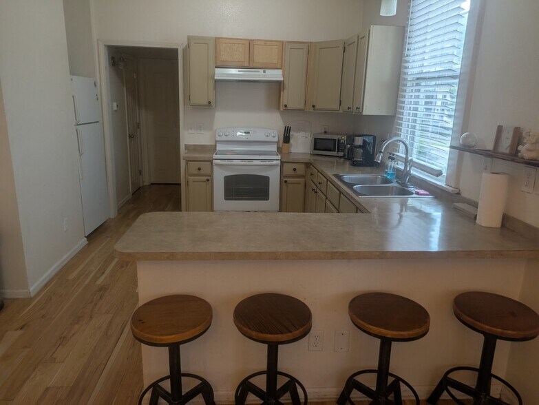 More Photos Of 3840 Bienville St, New Orleans Apartments For Lease