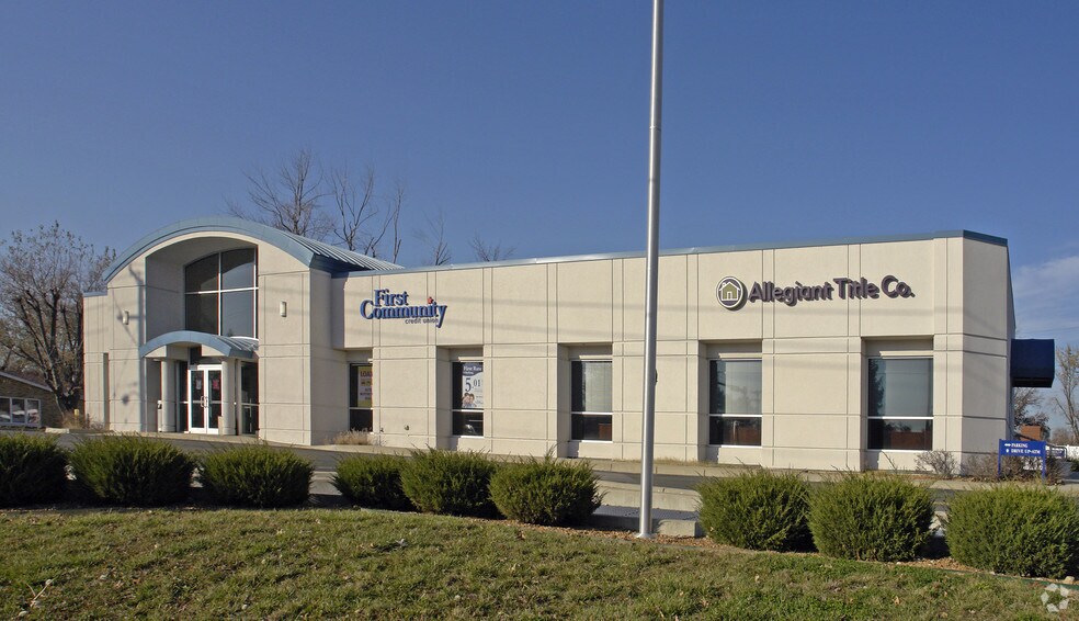 More Photos Of 801 Lincoln Hwy, Fairview Heights Office For Lease