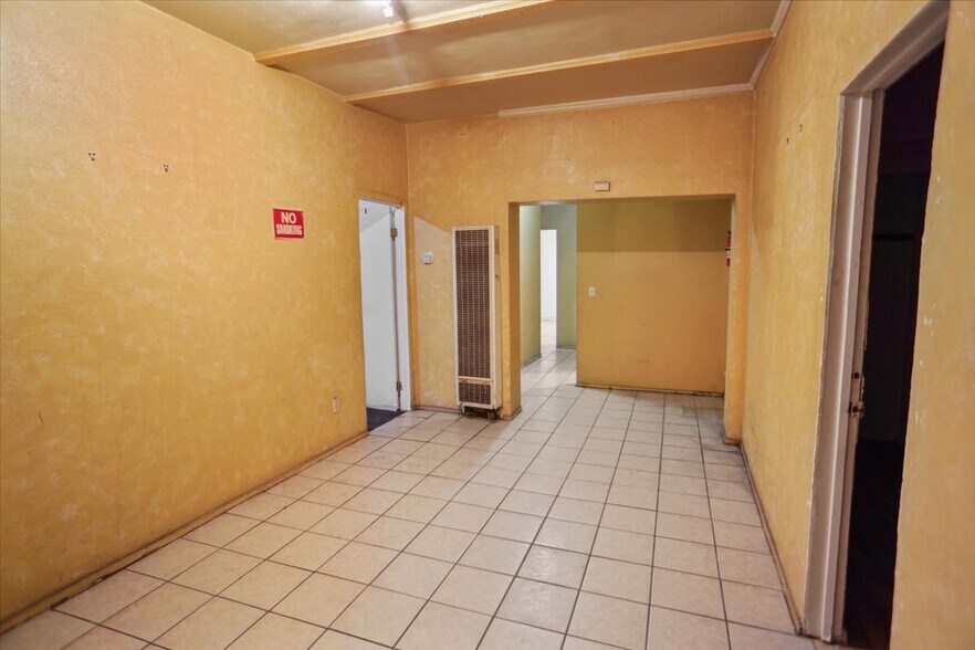 More Photos Of 140 S Avenue 58, Los Angeles Apartments For Sale