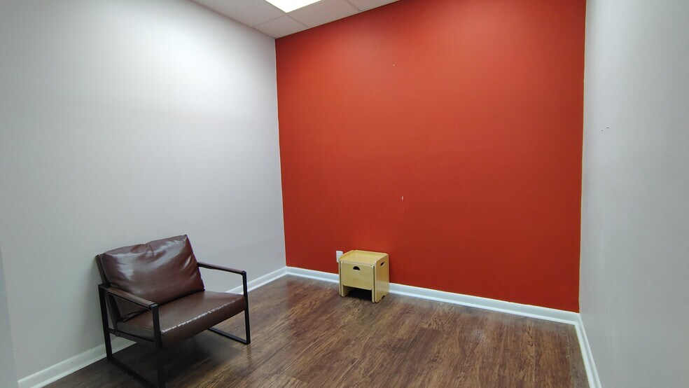 More Photos Of 1711 N State Road 7, Margate Unknown For Lease