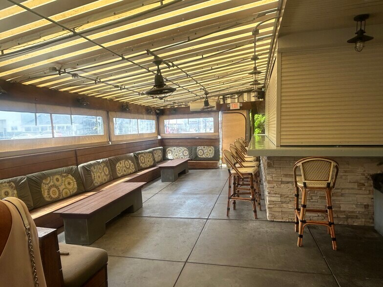 More Photos Of 206 Olde New Jersey Ave, North Wildwood Restaurant For Sale