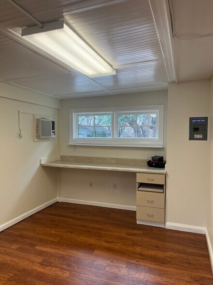 More Photos Of 1260 River Acres Dr, New Braunfels Medical For Lease