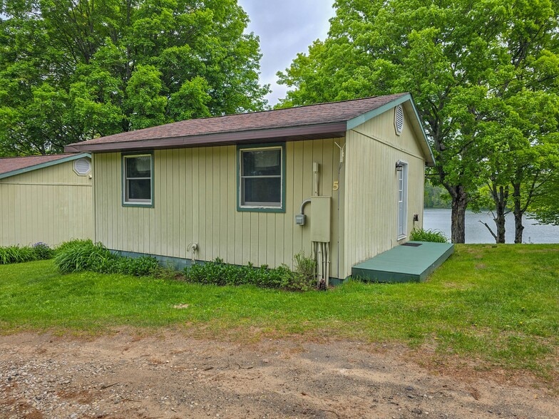 More Photos Of 16878 County Road 505, Newberry Hotel For Sale