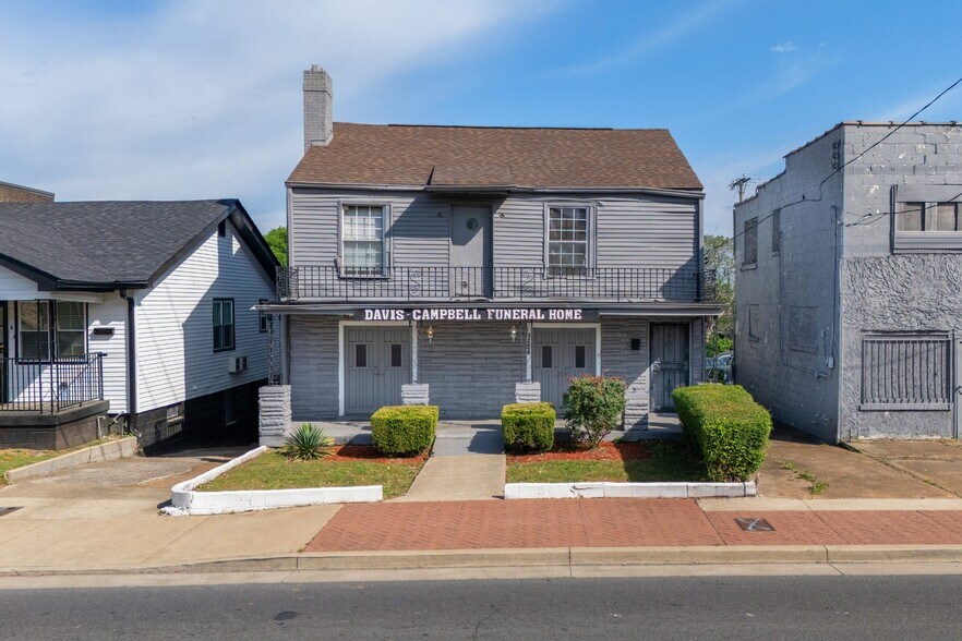 Primary Photo Of 1404 Jefferson St, Nashville Funeral Home For Sale