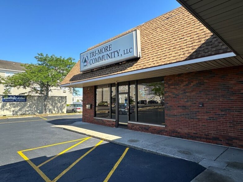 More Photos Of 8963-8975 Kingsridge Dr, Miamisburg Unknown For Lease