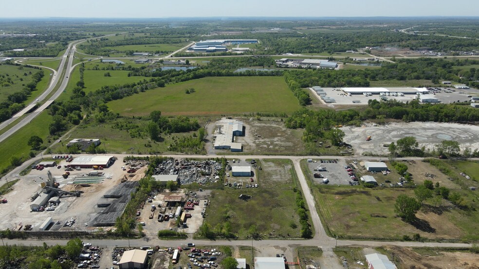 More Photos Of 611 Azalea Dr, Muskogee Warehouse For Sale