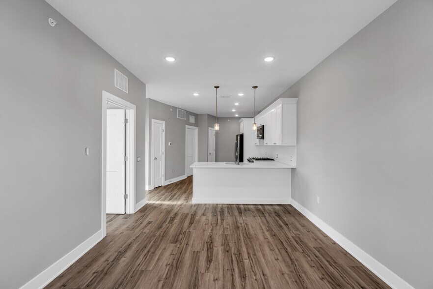 More Photos Of 33 Union Ave, Manasquan Apartments For Sale