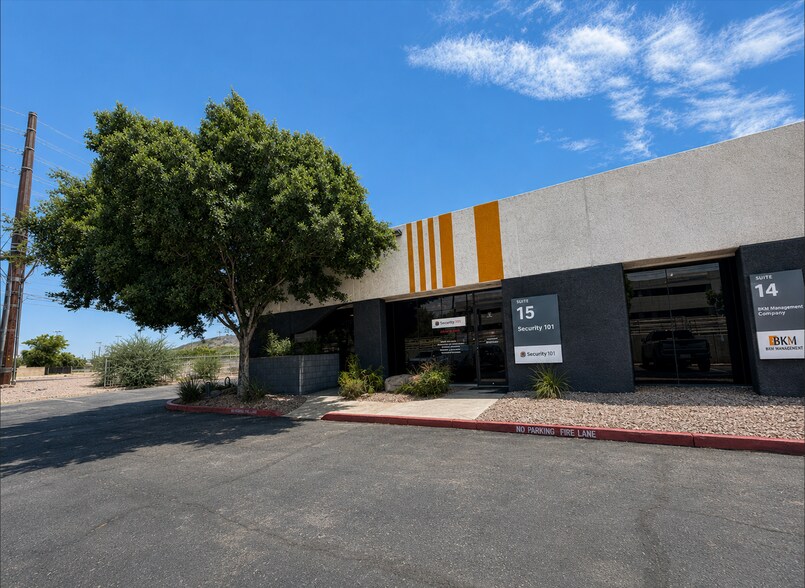 More Photos Of 2440 W Mission Ln, Phoenix Light Distribution For Lease
