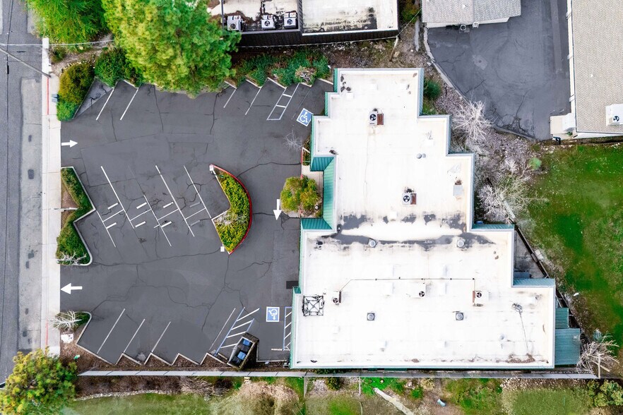 More Photos Of 104 Margaret Ln, Grass Valley Medical For Sale