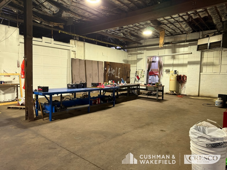 More Photos Of 201 Williams St, Elyria Warehouse For Sale