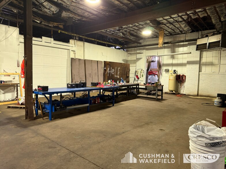 More Photos Of 201 Williams St, Elyria Warehouse For Sale